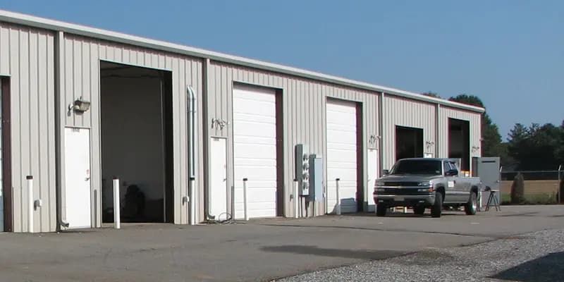 Find Reliable Commercial Storage Near Me | Edsons Movers