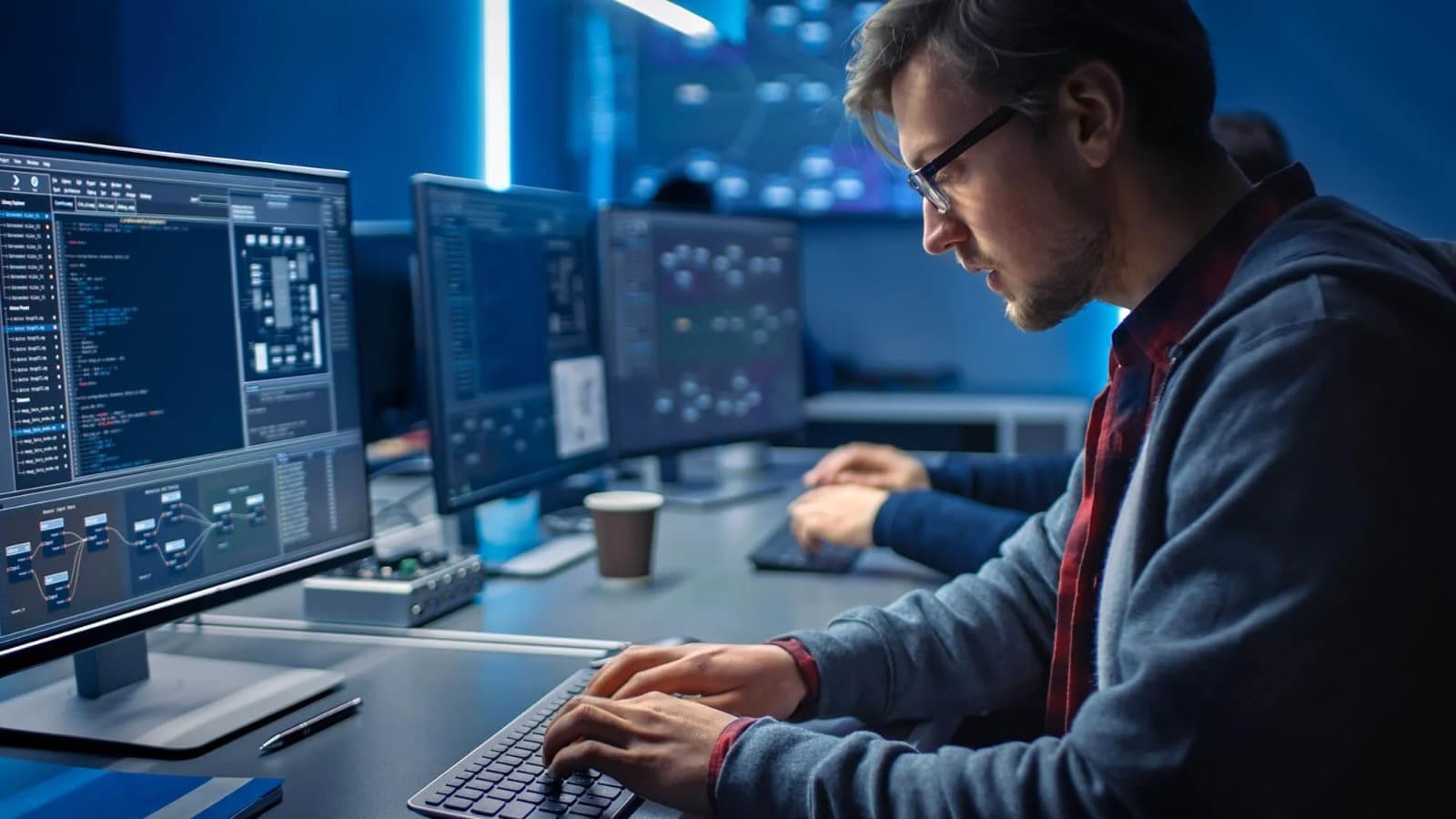 The Future of Secure Messaging Applications: Privacy by Design