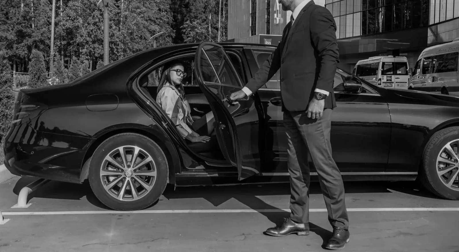 Luxury West Bridgford Taxi | Alpine Chauffeurs