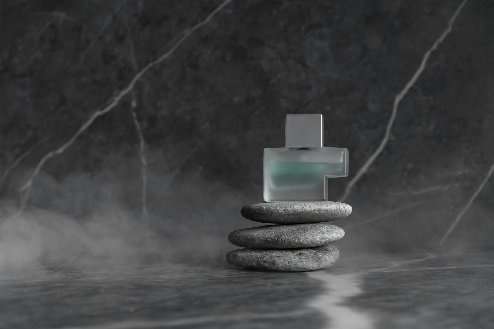 Alien Perfume Review: Bold, Intense and Otherworldly