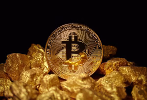 3.26.25-rahul-kapoor-bitcoin-gold-GettyImages-818932834