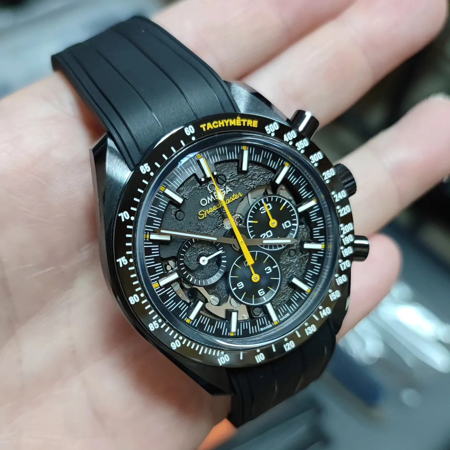 Explore Swiss Craftsmanship with Premium Rubber Watch Straps