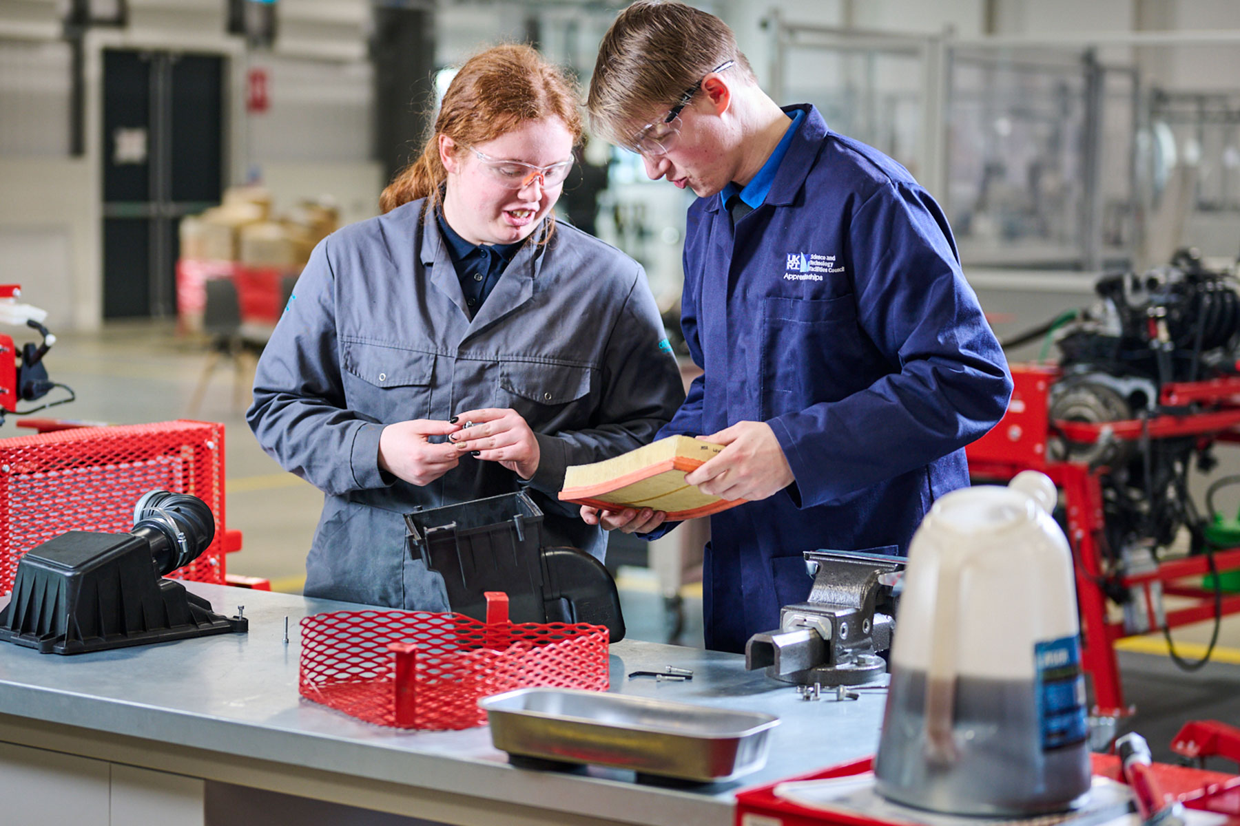 Apprenticeships UK: The Complete Guide for School and College Leavers